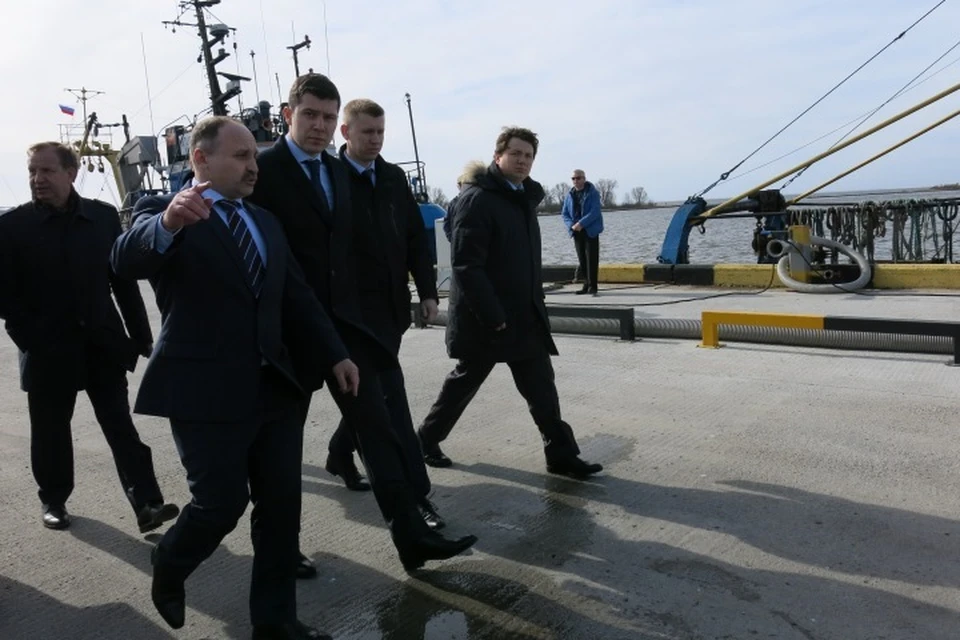 Антон Алиханов посетил рыболовецкий колхоз "За Родину".