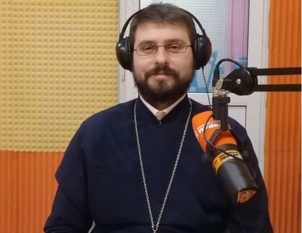 Священник, Антоний Скрынников(Кандидат философских наук).