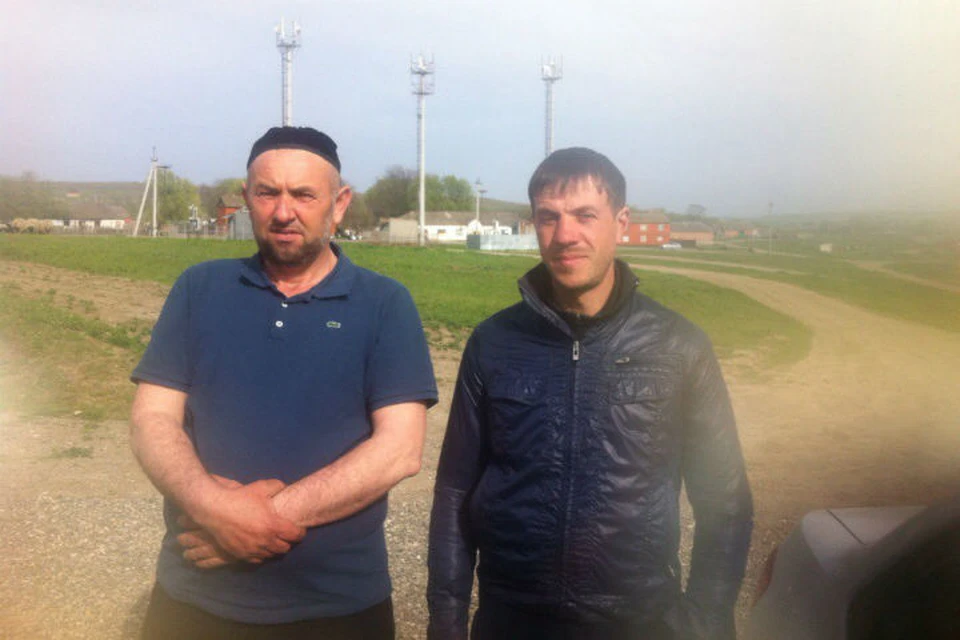 Игорь (справа) вместе со своим спасителем из Чечни Али. Фото: Движение "Альтернатива"