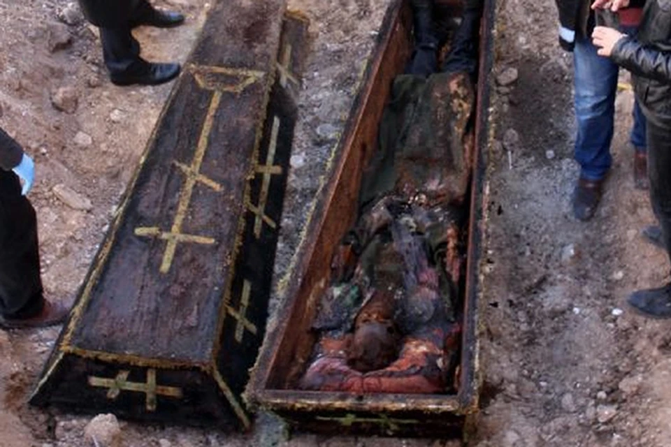 Специалисты предположили, что найдена могила русского генерала, который воевал на этих землях 140 лет назад