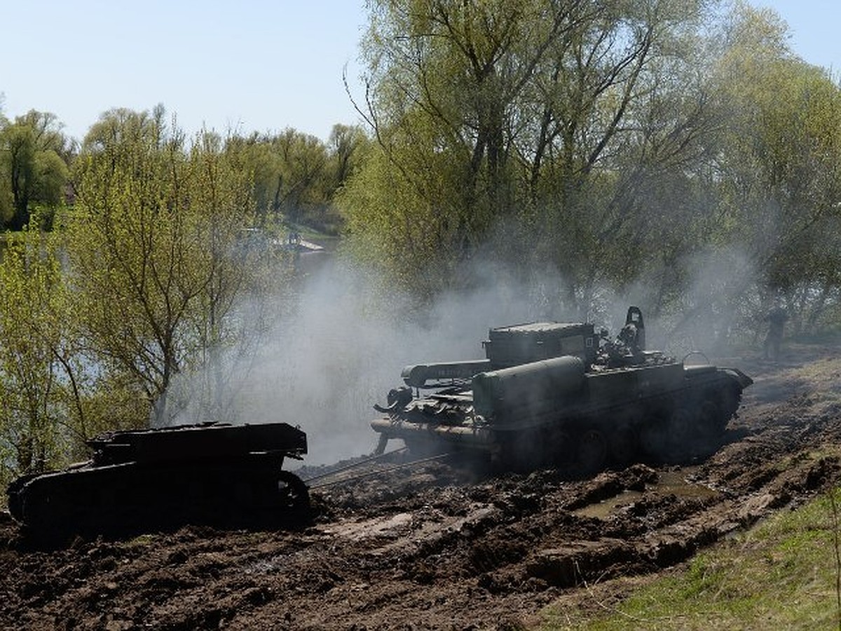 Со дна Дона в Воронежской области подняли американский танк времен Великой  Отечественной - KP.RU