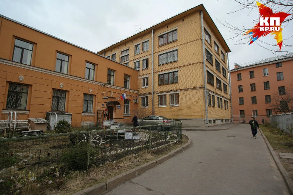 Центр содействия семейному воспитанию № 8 находится на улице Ивана Черных.