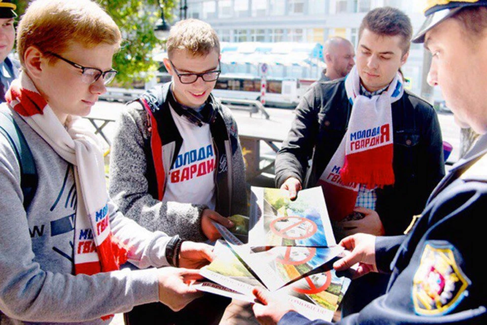 Жителям города вручили свыше 1,5 тысяч информационных листовок. Фото: Госадмтехнадзор Московской области
