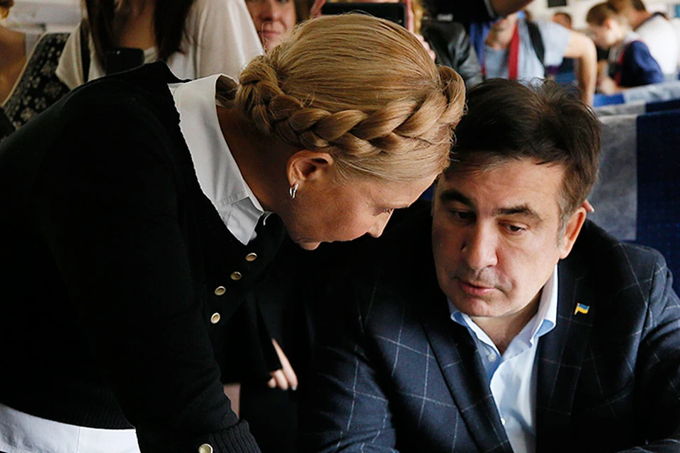 Саакашвили анонсирует тур по Украине, Тимошенко грозит импичментом Порошенко, политологи гадают, чем закончится новое политическое противостояние