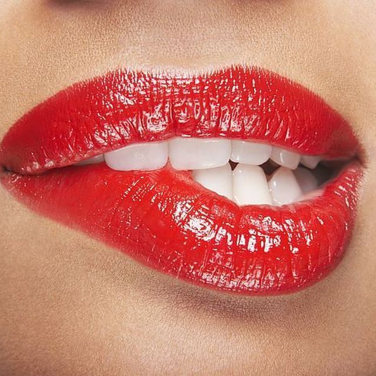 Стоит ли увеличивать губы? Какой метод считается самым безопасным?