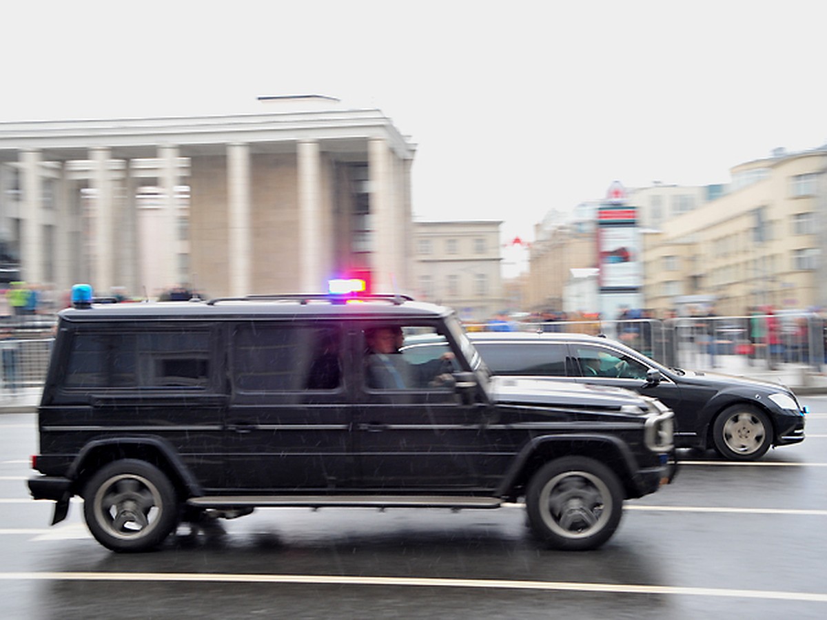 Мигалки по-новому: Федеральная служба охраны просится в Правила дорожного  движения - KP.RU