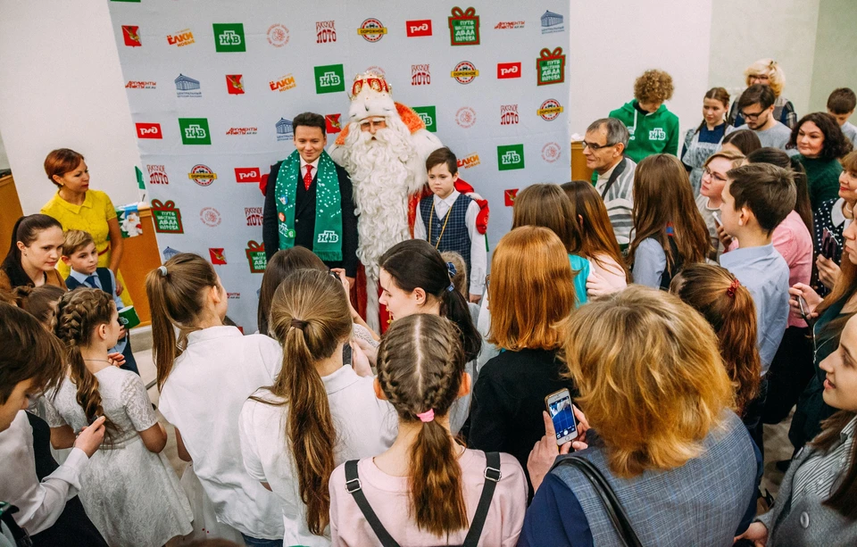 Российский Дед Мороз ответил на вопросы тюменских школьников. Фото: официальная группа "Тюмень - наш дом".