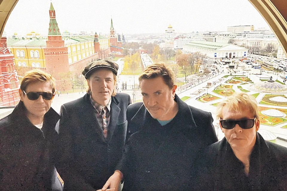 Группа Duran Duran во время своего визита в Москву (слева направо): ударник Роджер Тейлор, бас-гитарист Джон Тейлор, солист Саймон Ле Бон и клавишник Ник Роудс. Фото: instagram.com