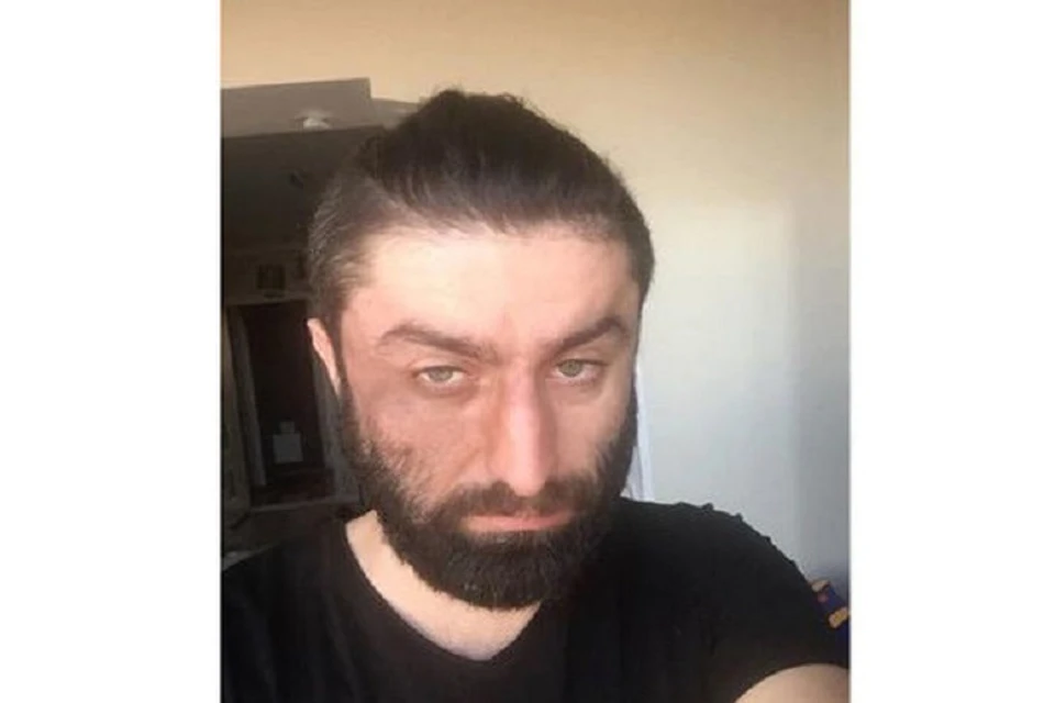 Гарри Козма.