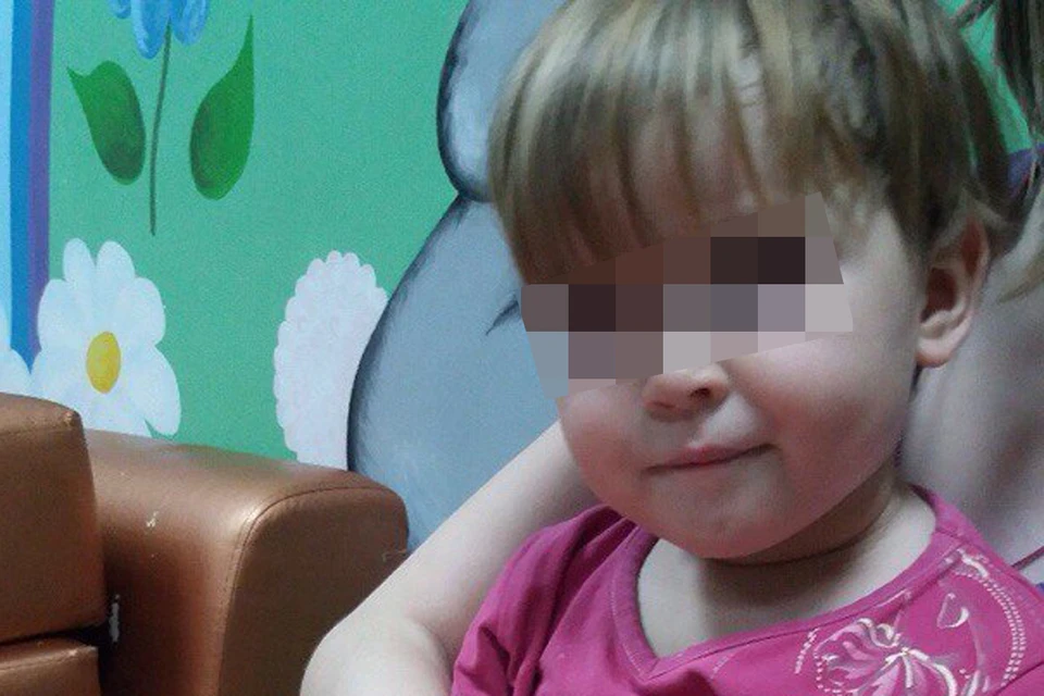 Двухлетнюю девочку нашли на улице полураздетой. Фото: vk.com/overhear_iskitim