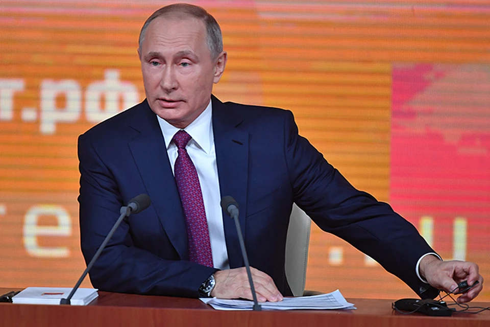 Владимир Путин заявил, что считает проблемой ситуацию, когда управляющие компании собирают коммунальные платежи