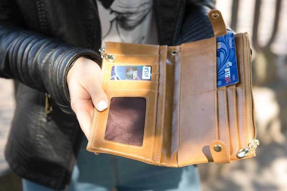 Карты отправителя и получателя должны быть выпущены на базе платежных систем Visa или MasterCard