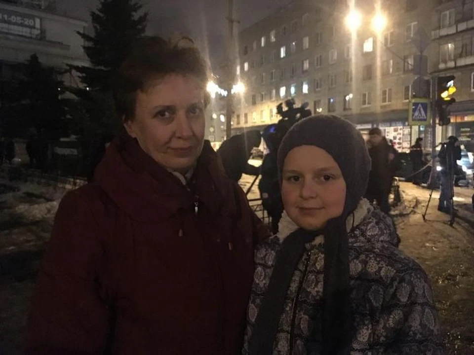 Мария Буланова с дочерью Машей были одними из тех, кто поспешил на помощь