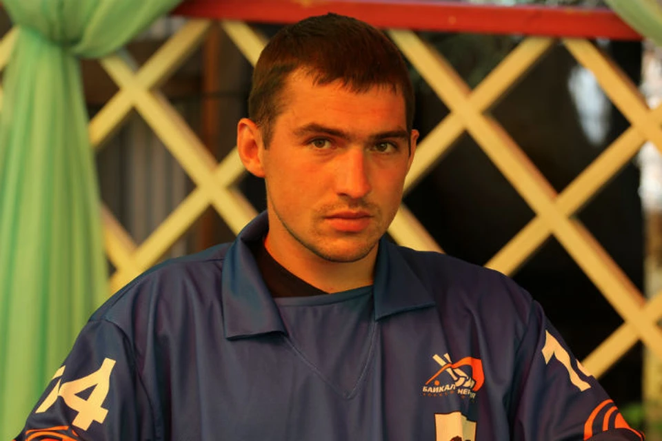 Защитник бело-синих Александр Слугин.