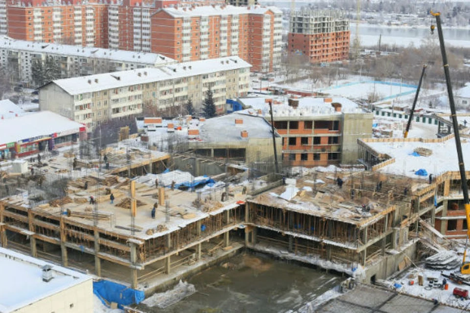 Строительство школы N19 в Академгородке идет полным ходом. Фото: Александр НОВИКОВ.