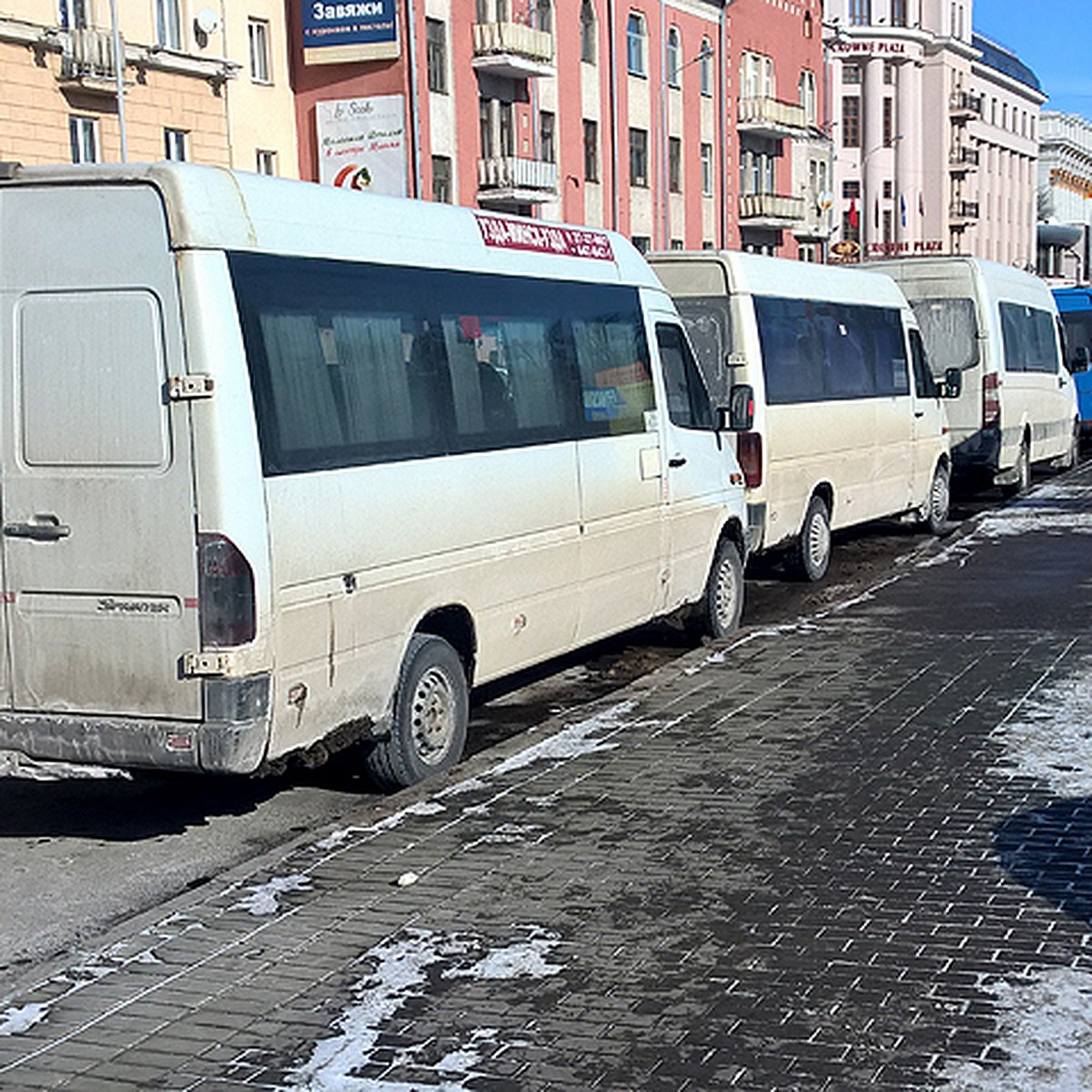 Маршруточные войны»: «Раньше добирались до дома 4 часа, а теперь - целый  день» - KP.RU