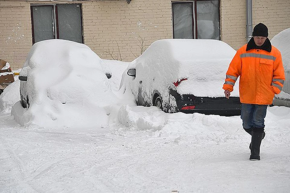 После недавнего супер-снегопада дольше всего снег лежал во дворах домов