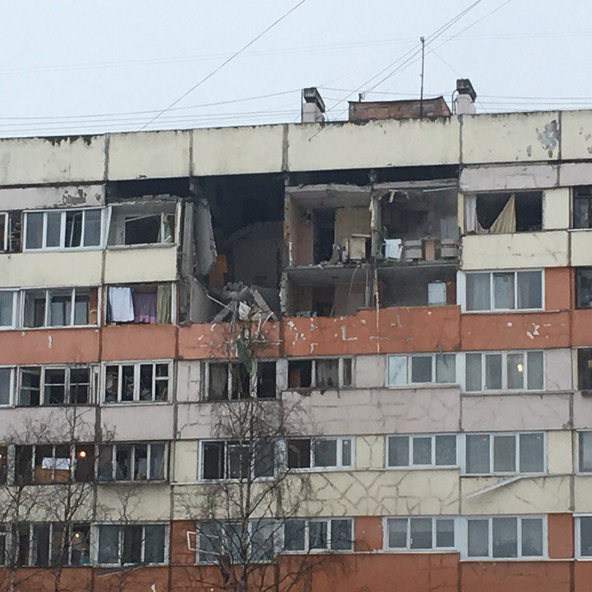 В Петербурге обезврежена бомба в жилом доме