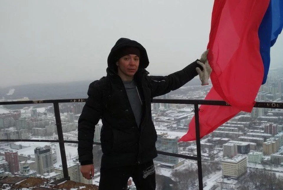 Уральские активисты, забравшиеся на башню, спустились вниз из-за мороза. Если бы охранники не отобрали у них палатки и теплые вещи, они бы продержались там до воскресенья