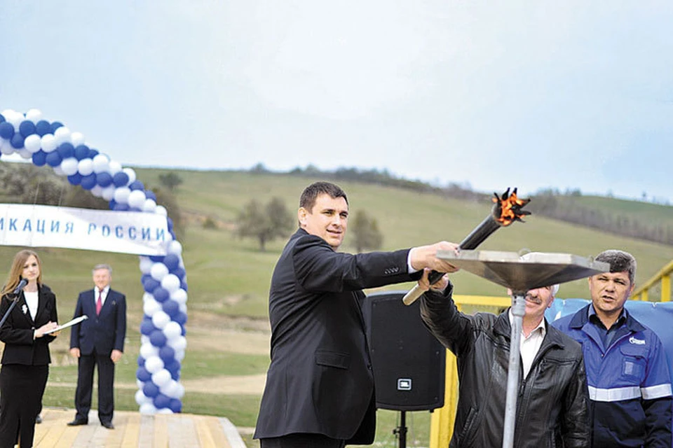 Символический факел «голубого огня» был зажжен в присутствии представителей АО «Газпром газораспределение Черкесск», руководителей районной и сельской администраций и местных жителей.