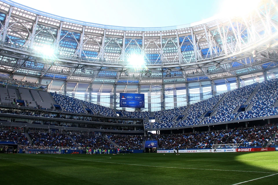 Спорт елка на стадионе нижний новгород. Стадион в МАЙНКРАФТЕ Нижний Новгород. Зарядка на стадионе Нижний Новгород. Луч в небе от стадиона Нижний Новгород.