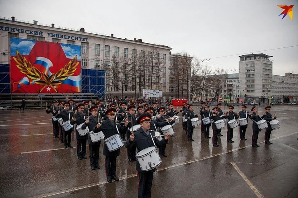 Октябрьскую площадь, где пройдет Парад и Бессмертный полк, закроют