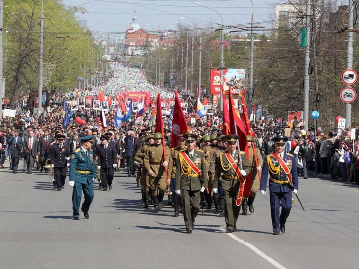 День Победы в Томске 2018: «водный» салют, полевая каша и паек блокадного  хлеба - KP.RU