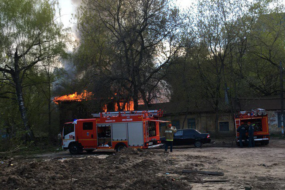 Двухэтажный дом сгорел в центре Нижнего Новгорода 9 мая