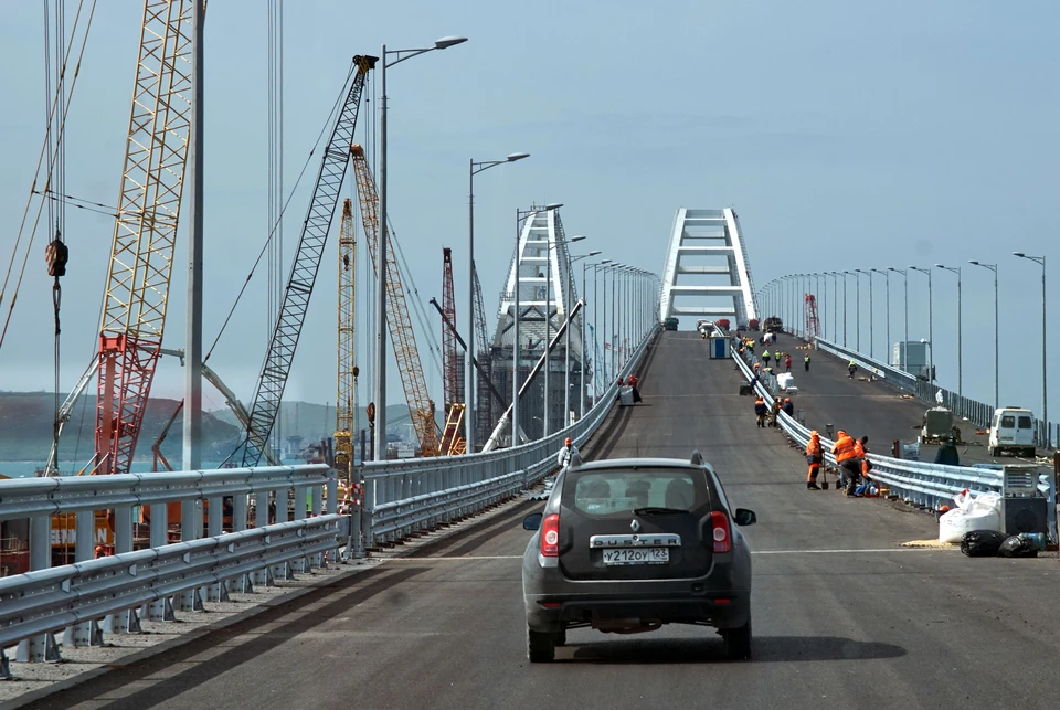 Проезд по мосту откроется 16 мая.