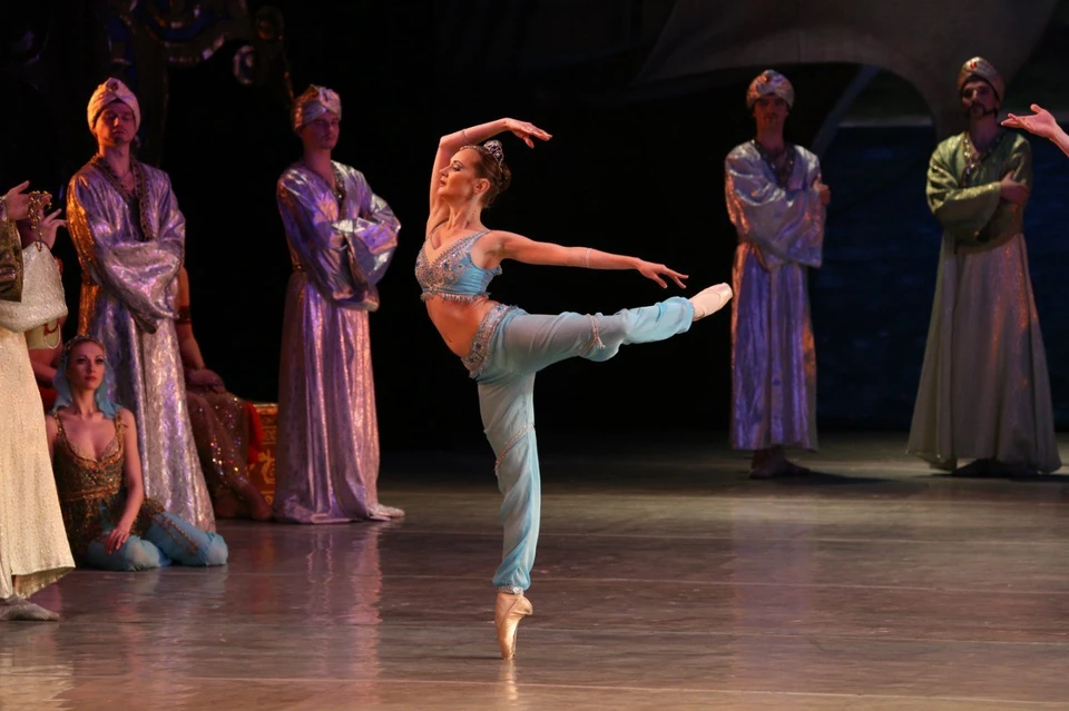 Балетная труппа «Донбасс Оперы» представила балет «Корсар» на самой престижной сцене ОАЭ. «Комсомолка» выясняла, как это было. ФОТО: «Донбасс Опера»