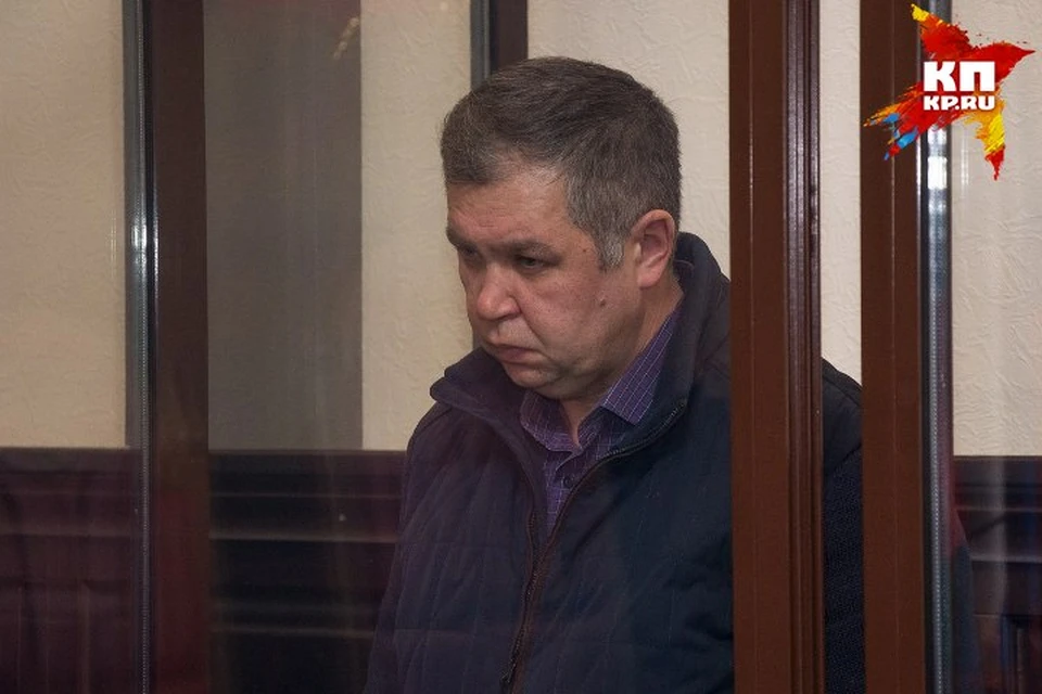 Суд продлил срок задержания до 72 часов главе кузбасского МЧС Александру Мамонтову