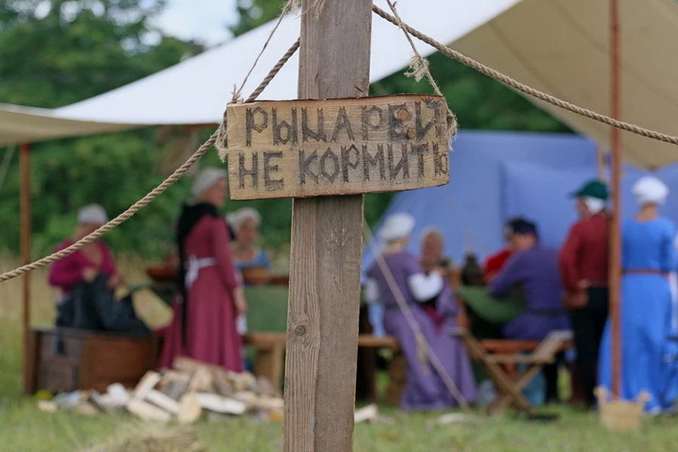 Фестивали воссоздают разные эпохи, но самая популярная - Средневековье.