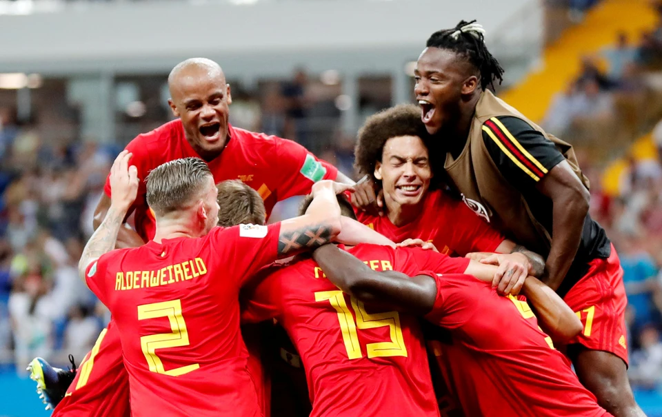 Сборная Бельгии празднует победу над Японией в 1/8 финала ЧМ-2018.