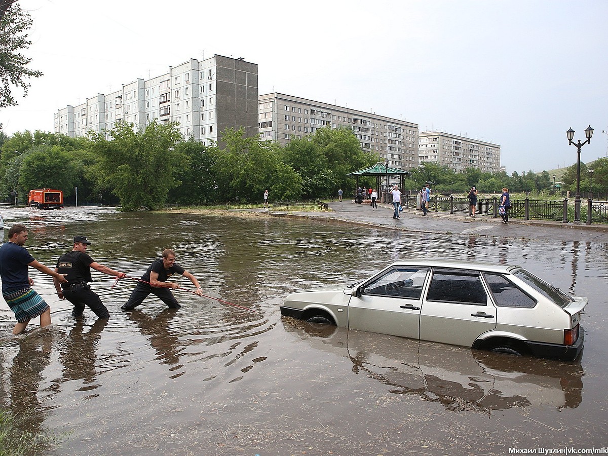 «Где ливневки?»: почему Красноярск ежегодно «тонет» после сильных дождей -  KP.RU