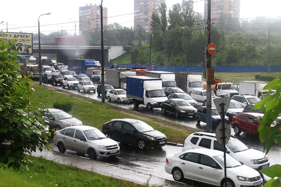 «Комсомолка» проверила, сколько времени нужно, чтобы пересечь Мызинский мост