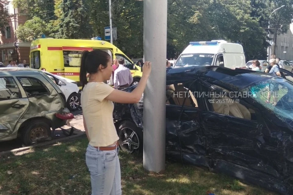 Пять машин столкнулись в центре Ставрополя. Фото: социальные сети