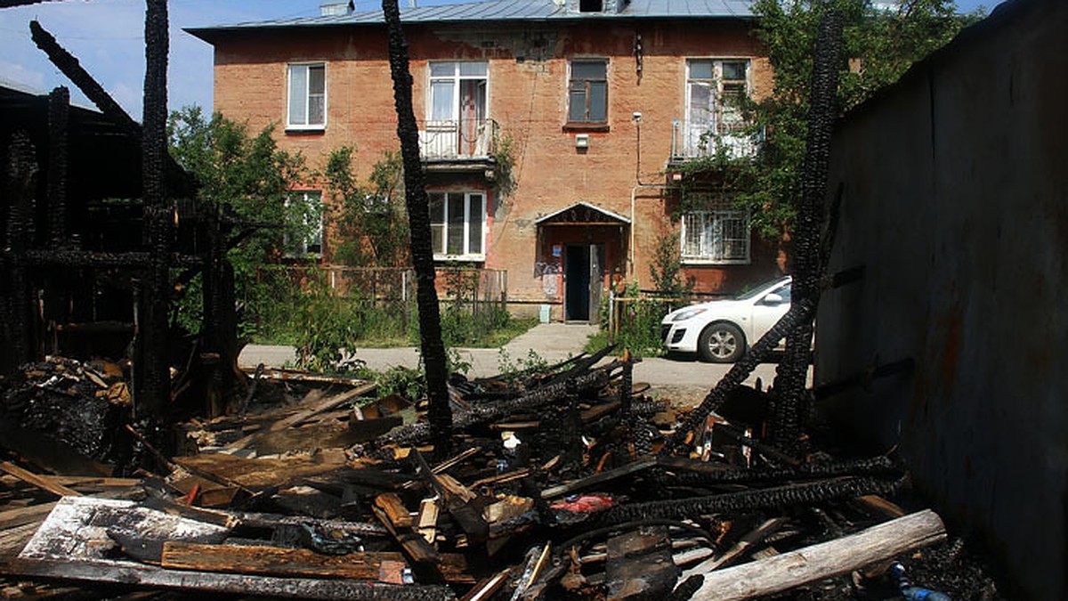 Помогите! Поселок горит!»: сормовичи по ночам патрулируют родные улицы,  чтобы пироманы не спалили их дома - KP.RU