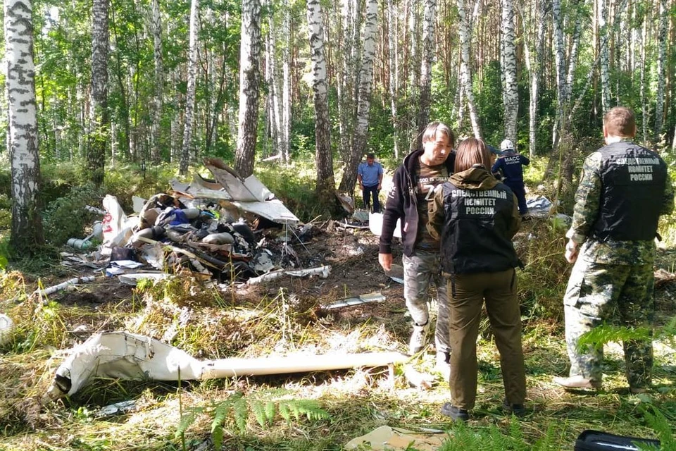 Рухнувший самолет нашли в Заельцовском районе. Фото: предоставлено ГУ МЧС по Новосибирской области.