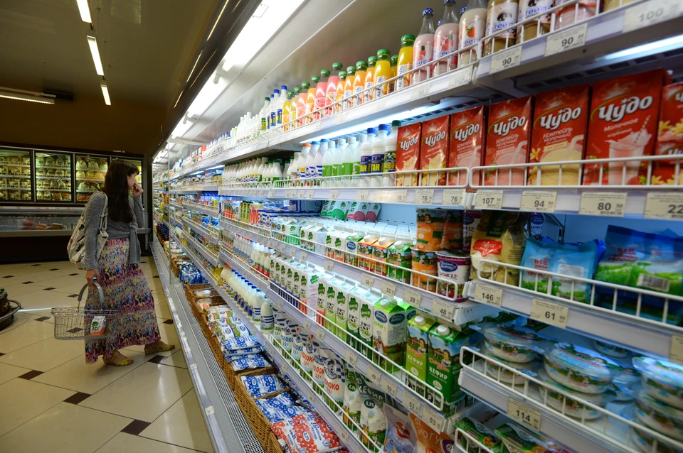 В планах Минсельхоза и Минпромторга ввести в магазинах отдельные полки для «молочных продуктов».