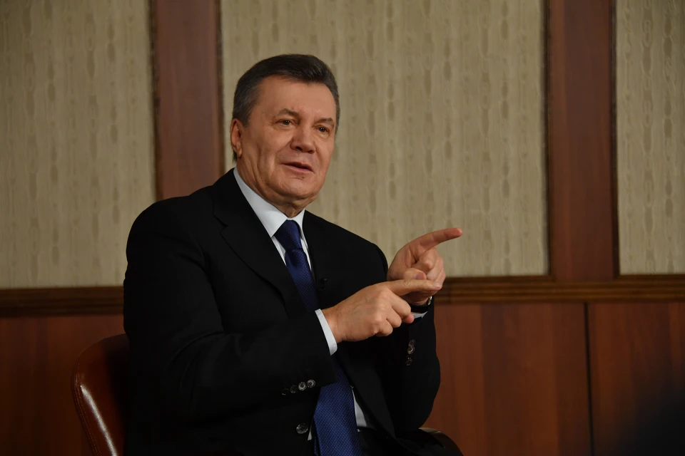 Виктор Янукович заявил, что участие назначенного адвоката в процессе без согласования его позиции с сами экс-президентом, будет нарушением.