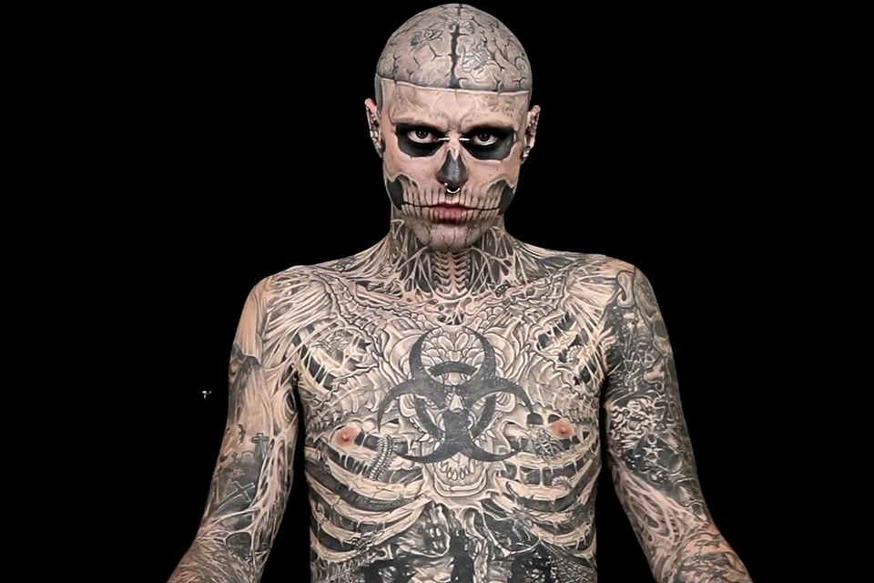 Первую татуировку Рик сделал еще в 16 лет, через год после того как излечился от рака.