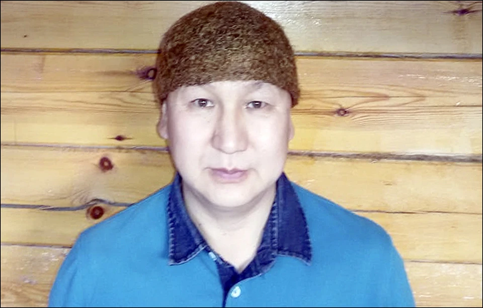 Якутский строитель свалял себе шапку... из шерсти мамонта. Фото: «Siberian Times»