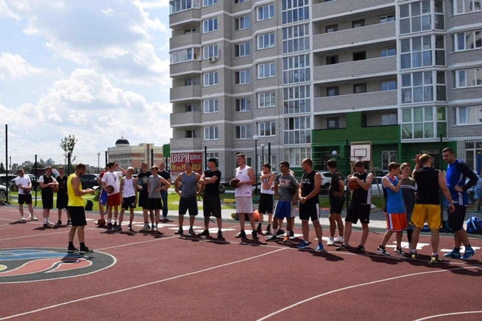 Игроки по достоинству оценили прорезиненную баскетбольную площадку