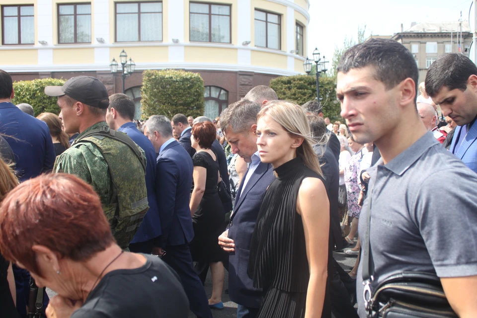 Наталья Поклонская приехала на похороны Александра Захарченко