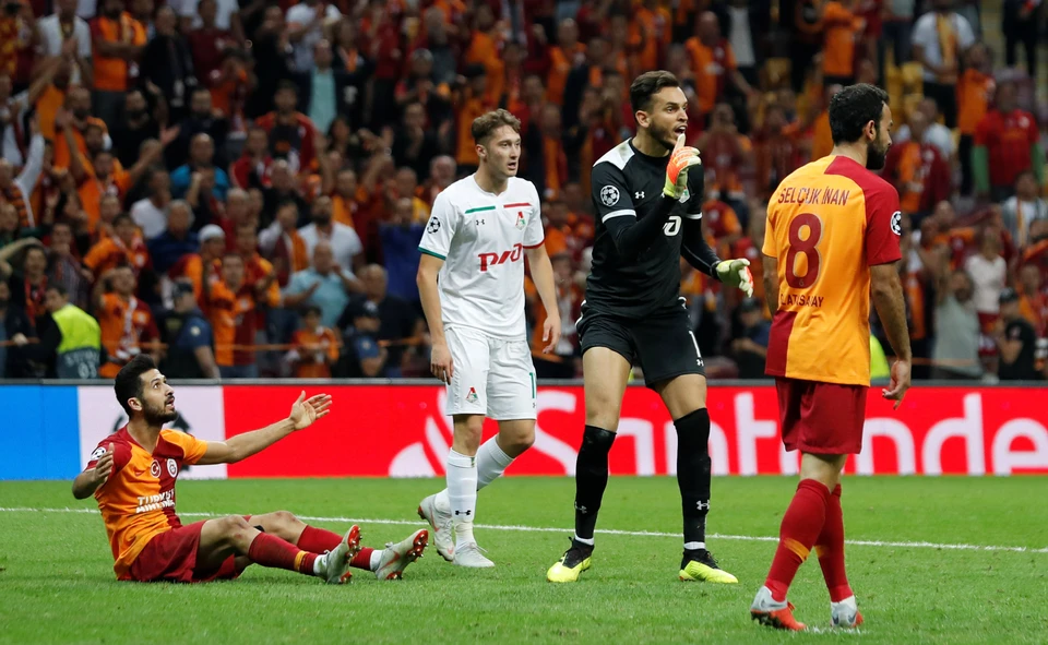 "Локомотив" проиграл стартовый матч в Лиге Чемпионов в Стамбуле со счетом 0:3.
