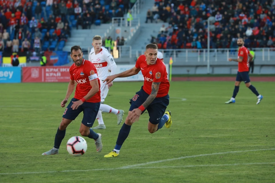 Красноярский «Енисей» проиграл столичному «Спартаку» со счетом 3:2