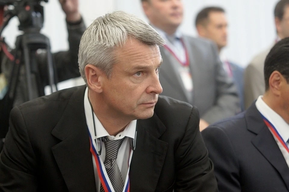Губернатор Сергей Носов не будет устраивать кадровых революций в правительстве, ожидаемых от него жителями Колымы