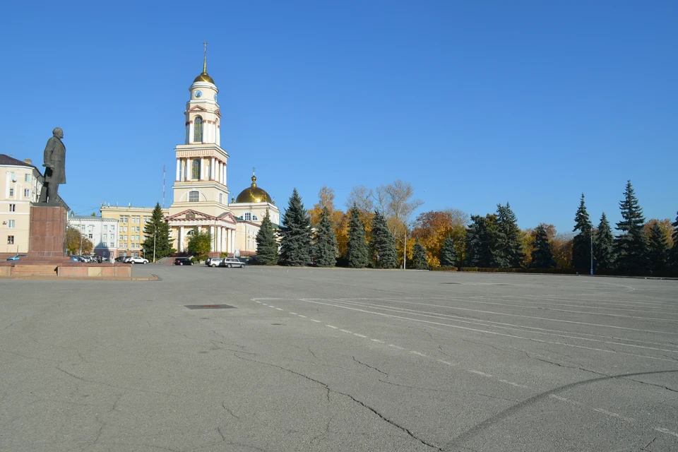 Соборная площадь в липецке