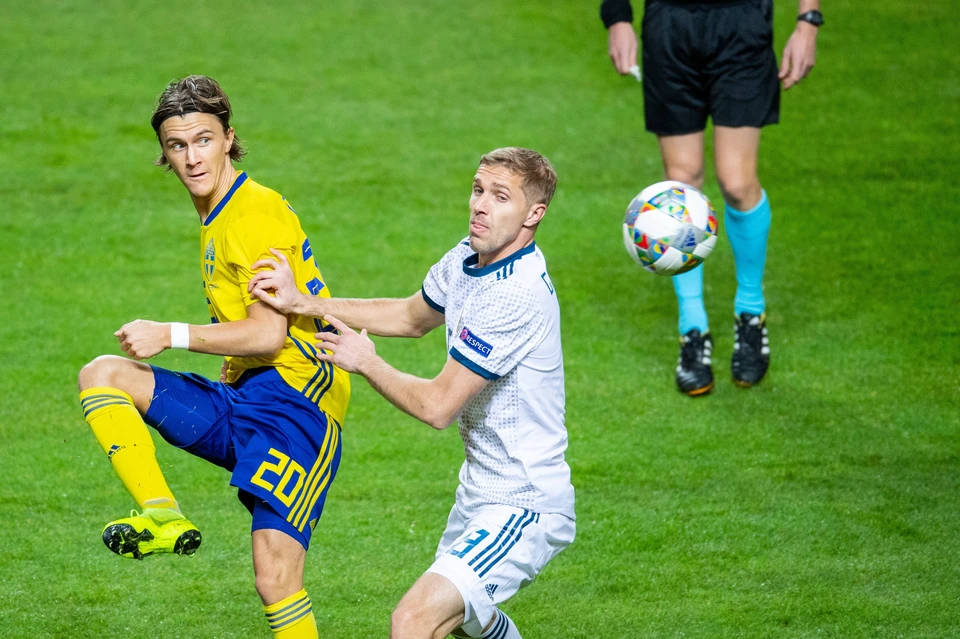 В решающем матче Лиги наций УЕФА россияне уступили шведам с сухим счетом.