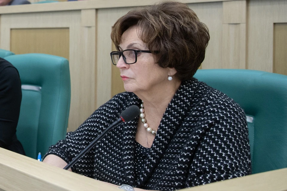Сенатор Екатерина Лахова